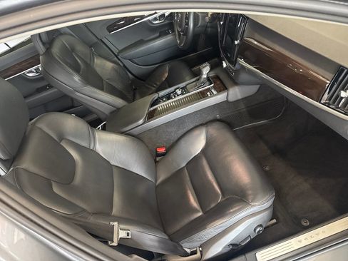 Used 2018 Volvo S90 T6 Momentum AWD/4WD image 27
