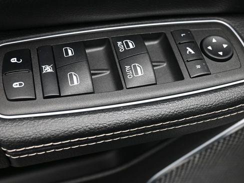 Certified 2023 RAM 1500 Laramie image 10