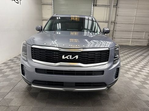 Used 2022 Kia Telluride S FWD image 9