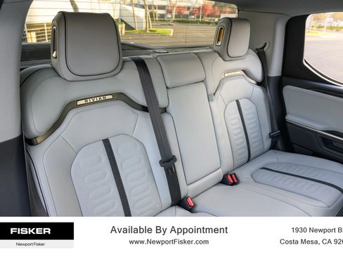 Used 2025 Rivian R1T Adventure image 30