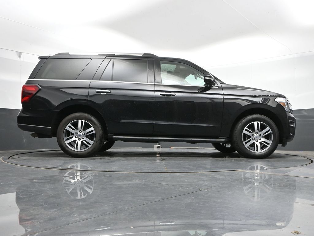 Used 2024 Ford Expedition Limited AWD/4WD image 43