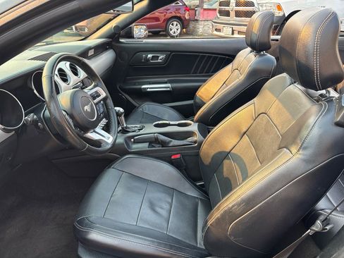 Used 2016 Ford Mustang Premium RWD image 18