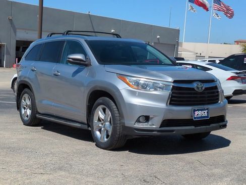 Used 2016 Toyota Highlander Limited Platinum image 3