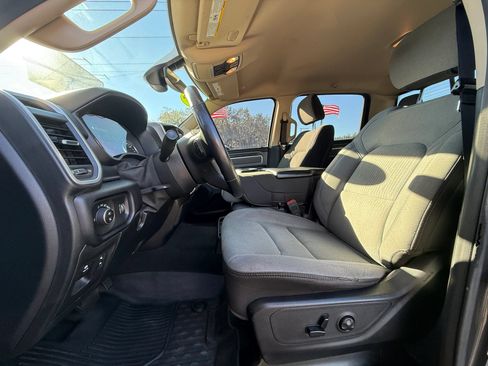Used 2020 RAM 1500 Big Horn AWD/4WD image 11