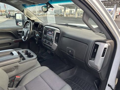 Used 2015 GMC Sierra 2500 SLE image 24