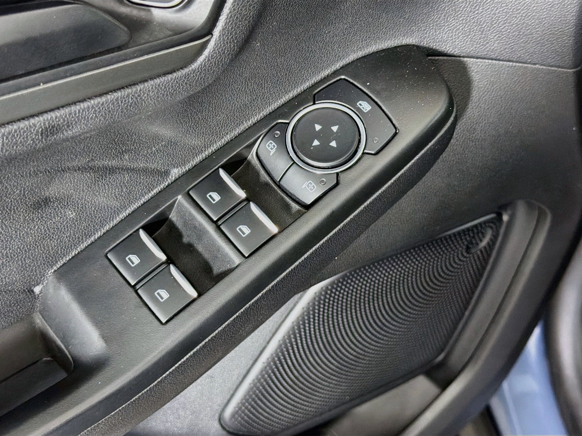 Used 2025 Ford Escape Active FWD image 15