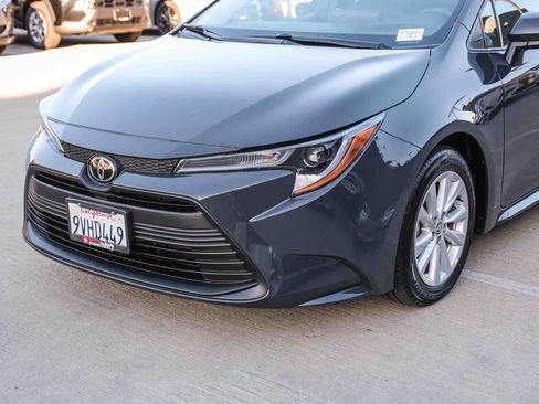 Certified 2025 Toyota Corolla LE FWD image 11
