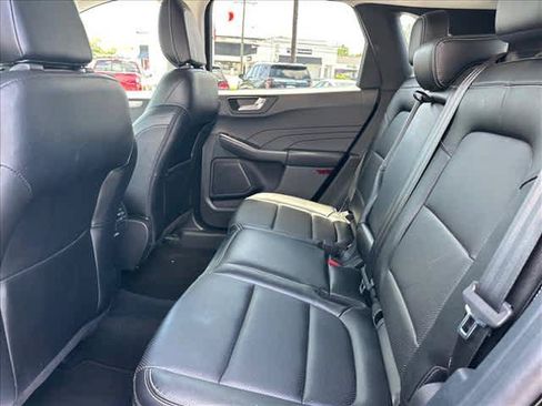 Used 2022 Ford Escape SEL w/ Technology Package AWD/4WD image 13