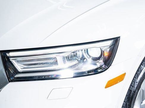 Used 2019 Audi Q5 2.0T Premium image 13