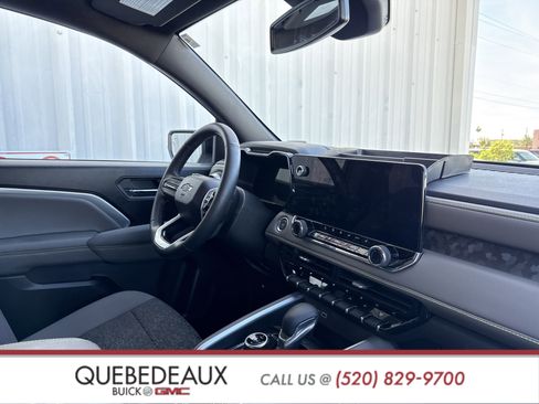 Used 2024 Chevrolet Colorado ZR2 w/ Technology Package image 55