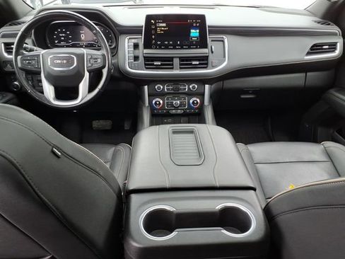 Used 2022 GMC Yukon SLT w/ SLT Luxury Package image 12