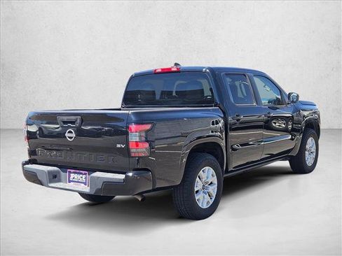 Used 2022 Nissan Frontier SV RWD image 5