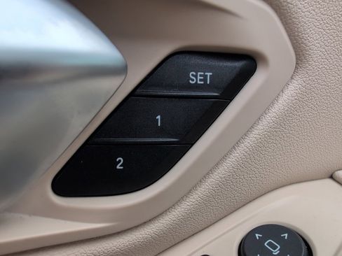 Used 2021 BMW 330i xDrive Sedan w/ Premium Package image 24