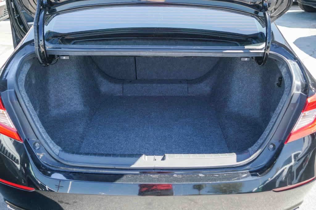 Used 2018 Honda Accord Sport image 25