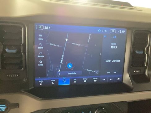 Used 2022 Ford Bronco Wildtrak image 28