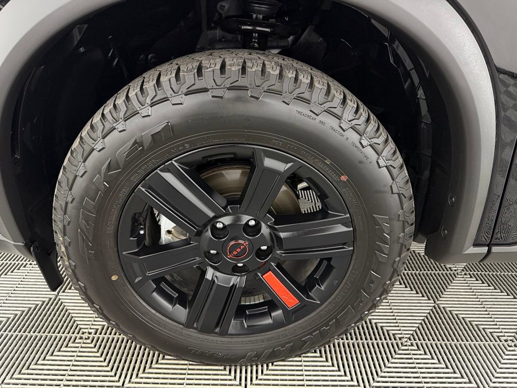 Used 2026 Nissan Rogue SV AWD/4WD image 11