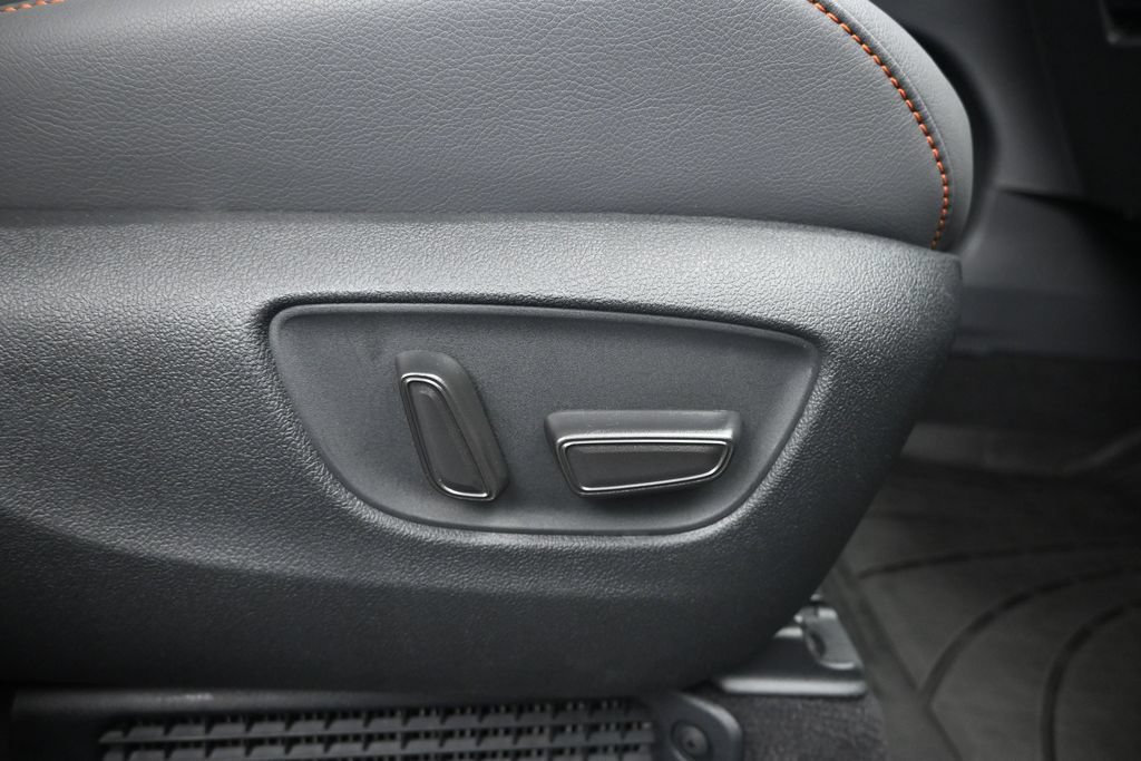 Used 2024 Toyota Sienna XSE w/ XSE Plus Package AWD/4WD image 12