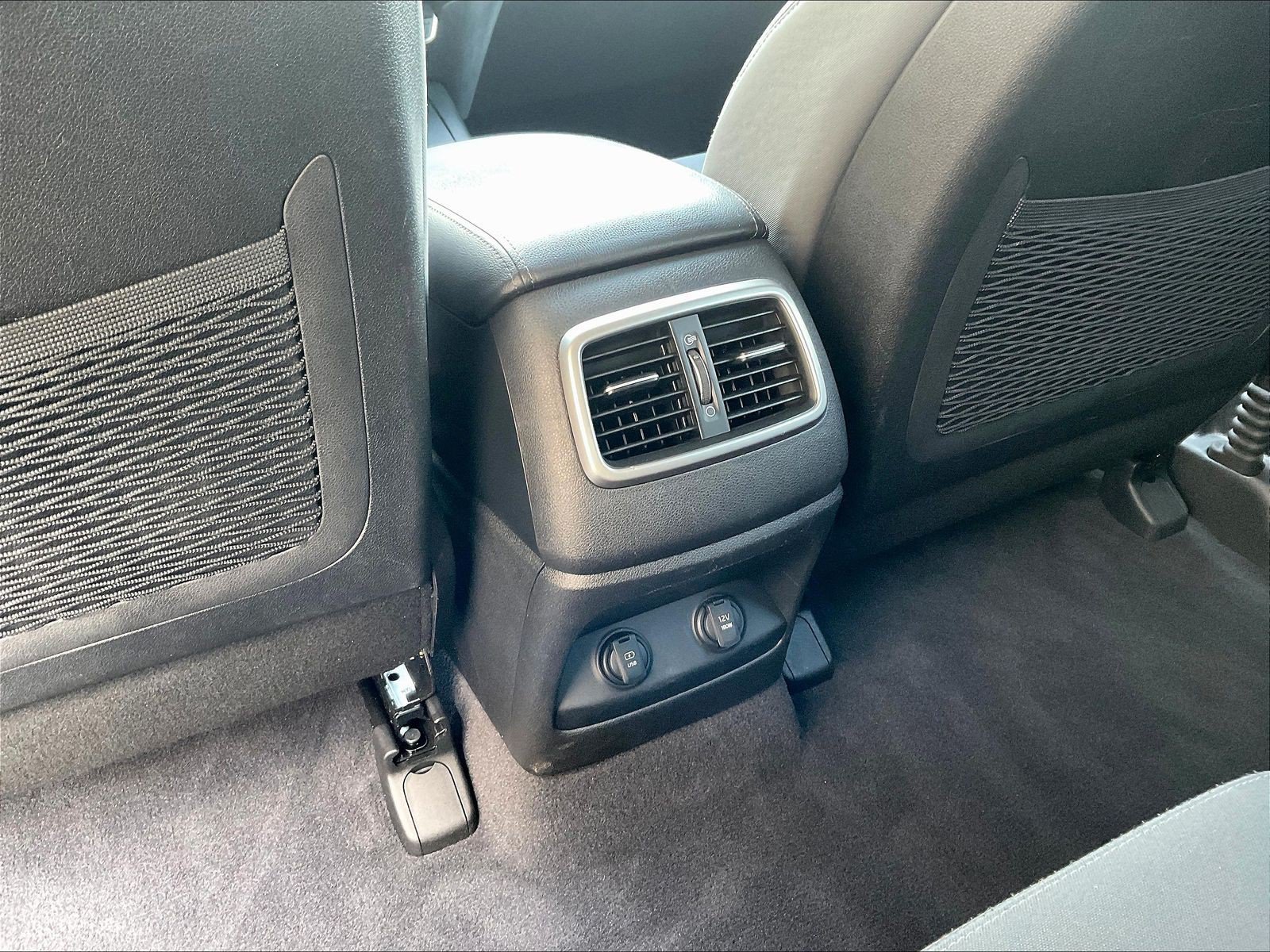 Used 2016 Kia Sorento FWD w/ LX Convenience Package image 10