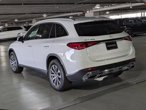 Certified 2024 Mercedes-Benz GLC 300 image 8