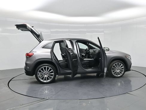 Used 2022 Mercedes-Benz GLA 250 4MATIC image 3