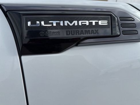 Used 2024 GMC Sierra 2500 Denali Ultimate image 17