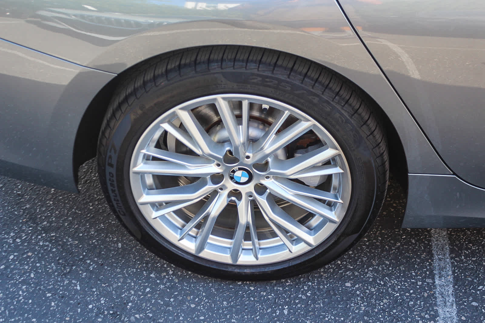 Used 2024 BMW 330i Sedan w/ Convenience Package RWD image 8