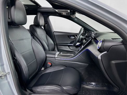 Used 2022 Mercedes-Benz C 300 4MATIC Sedan w/ Exclusive Trim Package image 33