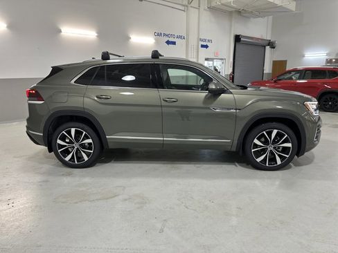 New 2026 Volkswagen Atlas Cross Sport SEL Premium R-Line AWD/4WD image 10