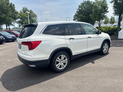 Used 2017 Honda Pilot LX image 12