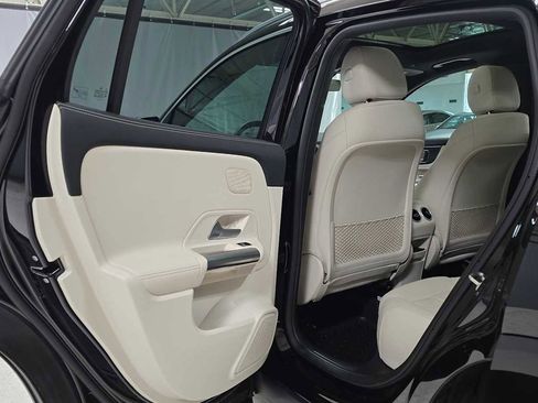 Certified 2026 Mercedes-Benz GLA 250 4MATIC image 15