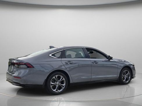 Certified 2024 Honda Accord EX-L image 6