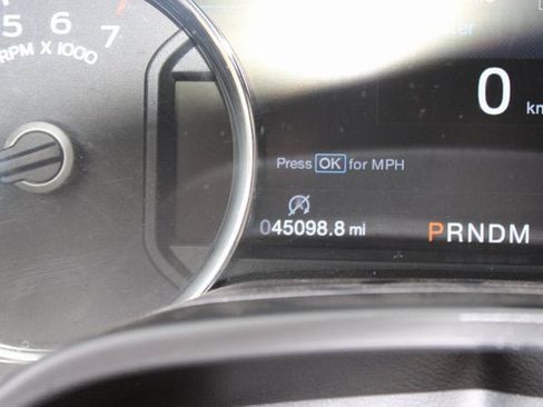 Used 2019 Ford F150 Lariat image 11