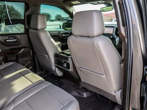Used 2019 GMC Sierra 1500 SLT w/ SLT Premium Plus Package AWD/4WD image 21