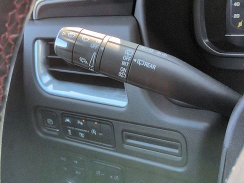 Used 2023 Chevrolet Suburban RST w/ Luxury Package image 27