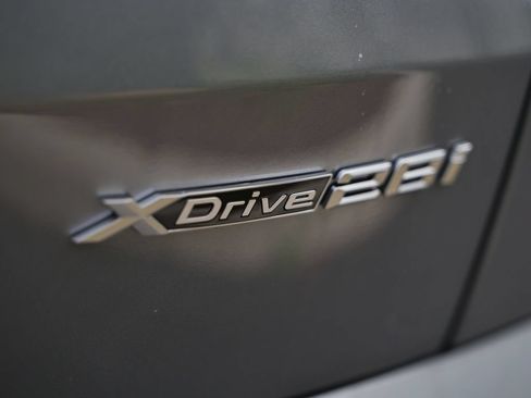 New 2026 BMW X2 xDrive28i w/ Technology Package AWD/4WD image 9