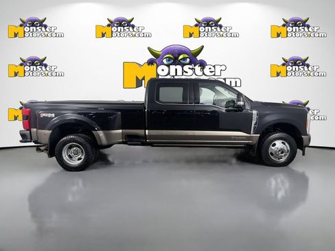 Used 2023 Ford F350 King Ranch w/ FX4 Off-Road Package image 4