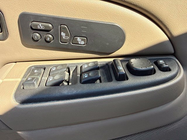 Used 2005 Chevrolet Silverado 2500 LT w/ Heavy-Duty Power Package AWD/4WD image 18