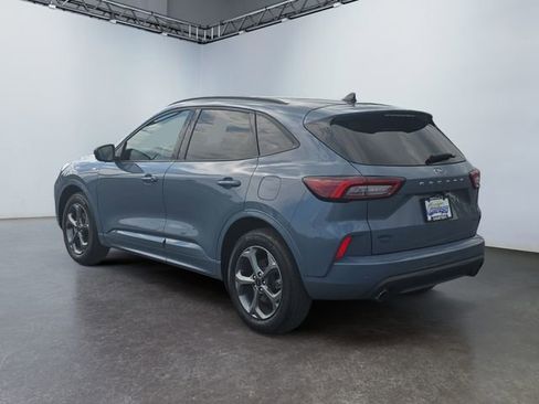 Used 2023 Ford Escape ST-Line w/ Tech Pack #1 AWD/4WD image 3