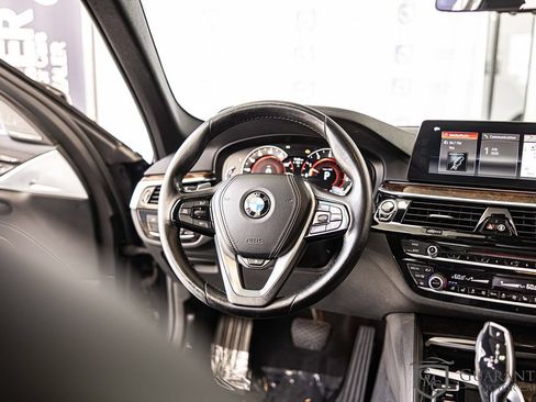 Used 2017 BMW 540i xDrive AWD/4WD image 41