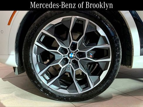 Used 2024 BMW X7 M60i w/ Executive Package image 11