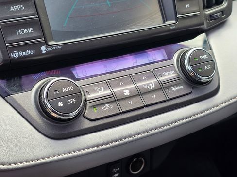 Used 2015 Toyota RAV4 XLE FWD image 31