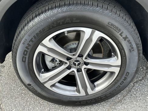 Certified 2022 Mercedes-Benz GLC 300 image 20