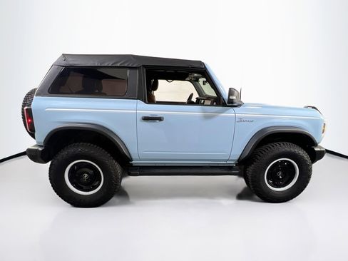Used 2024 Ford Bronco Heritage Edition AWD/4WD image 4
