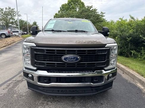 Used 2023 Ford F350 XL AWD/4WD image 4