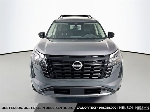 New 2026 Nissan Pathfinder Platinum image 2