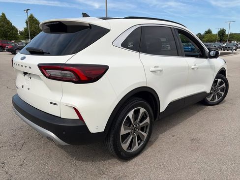 Used 2023 Ford Escape Platinum w/ Premium Technology Package AWD/4WD image 7