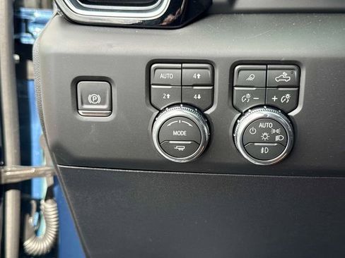 New 2026 GMC Sierra 2500 Denali Ultimate AWD/4WD image 33