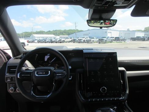 New 2026 GMC Yukon AT4 w/ AT4 Premium Package AWD/4WD image 16