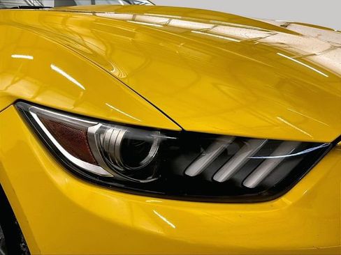 Used 2015 Ford Mustang Premium RWD image 28