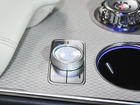 Used 2025 Genesis GV80 3.5T Prestige image 75